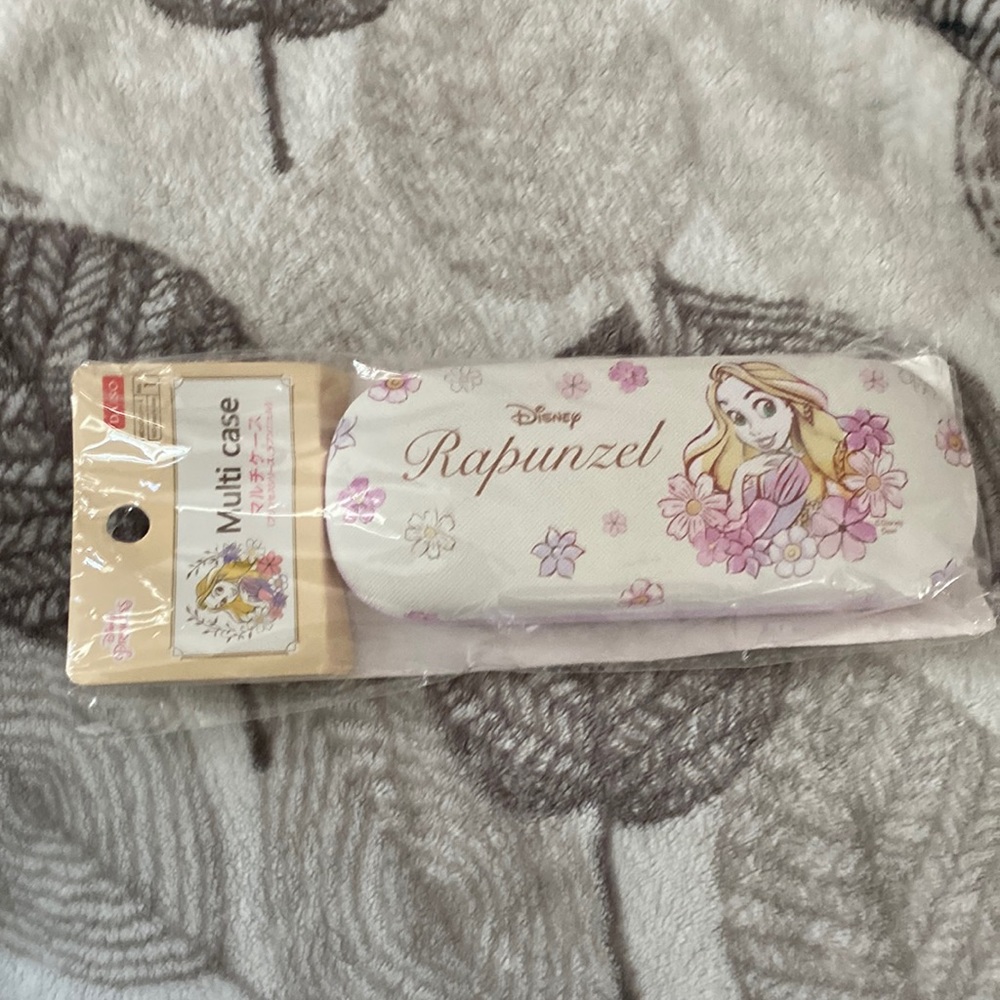 Rapunzel glasses case